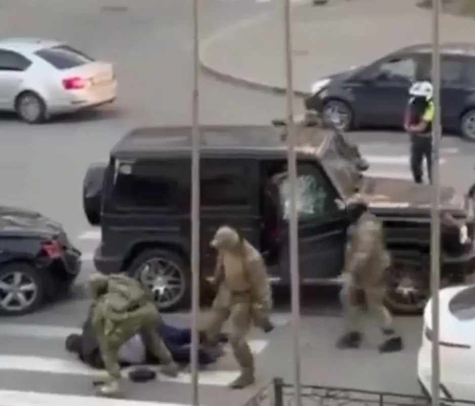 Yekaterinburg’da Şok Gözaltı: Azerbaycan Diasporası Başkanı FSB Tarafından Alıkonuldu